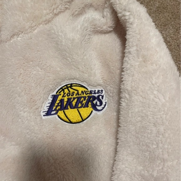 Los Angeles Lakers Sherpa hoodie - Picture 2 of 4